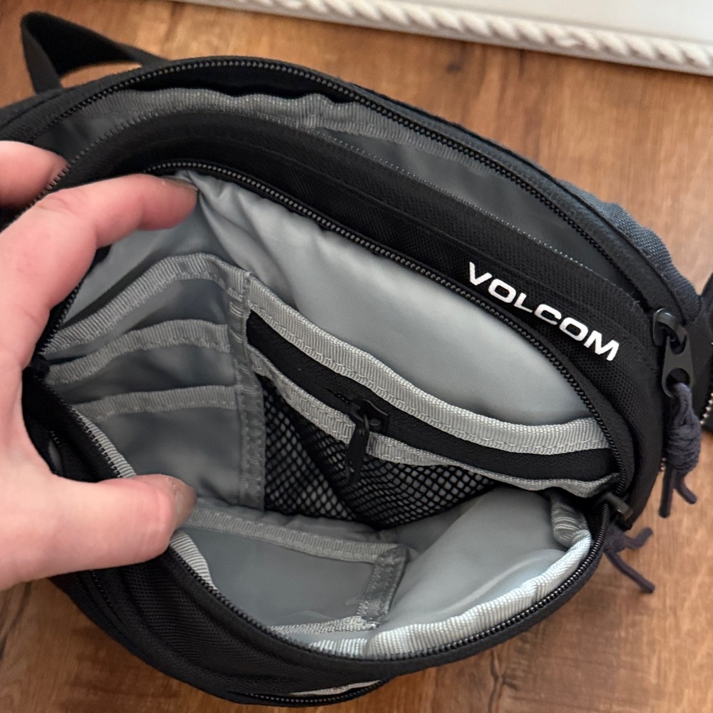 Volcom Black Belt Bag unisex - Picture 8 of 14